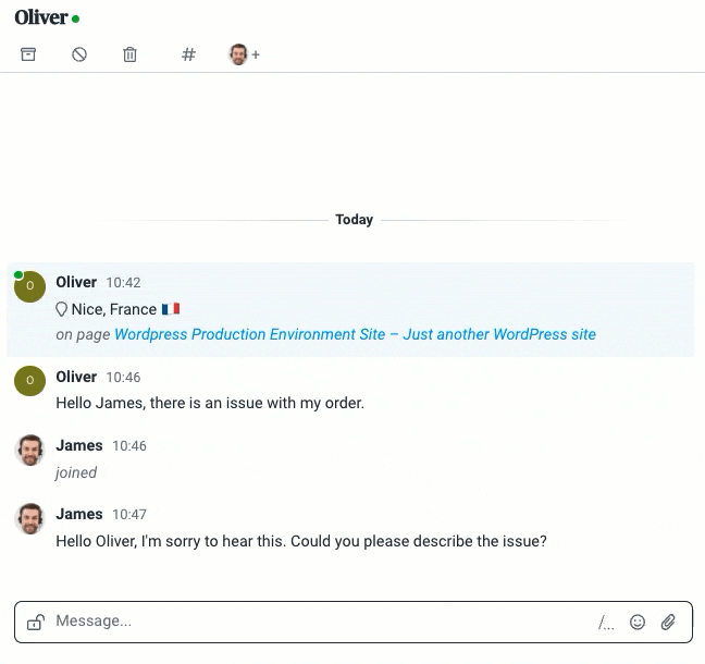 The best live chat widget by Brevo that is showing an gent using a saved response shortcut. 